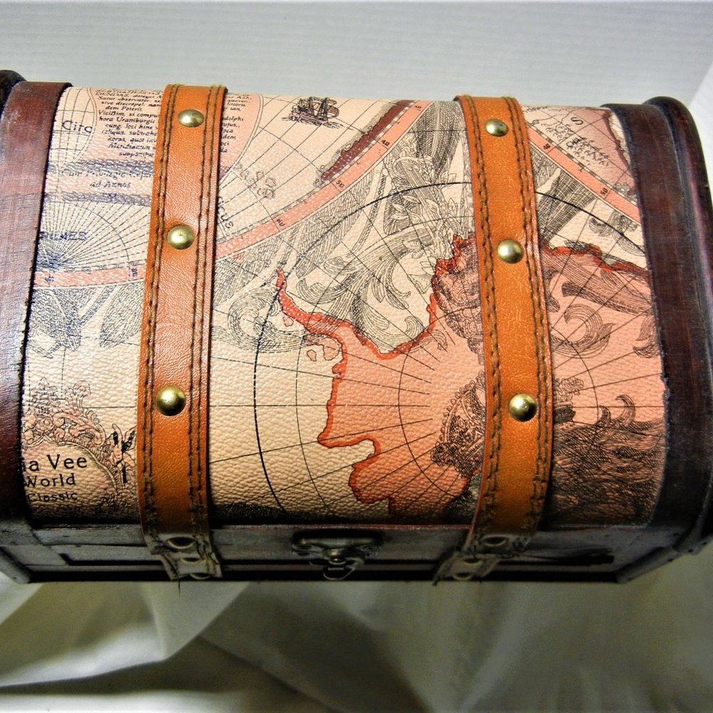 Via Vee World Classic MEDIUM Wood Leather Storage Domed Box NO BUNDLING